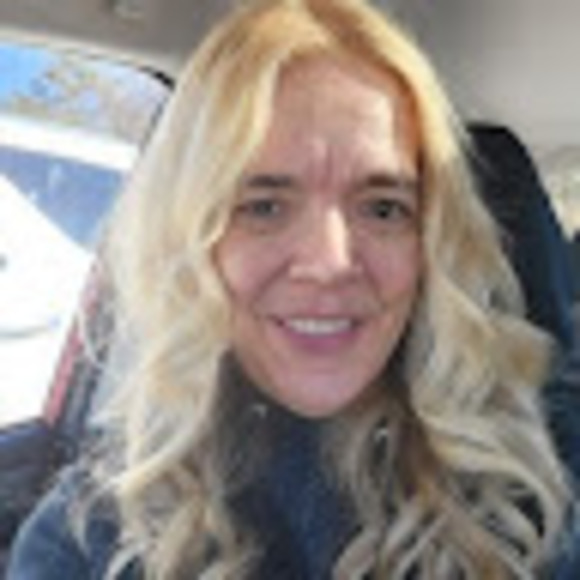 Meet your Posher, Melissa - Picture 1 of 1